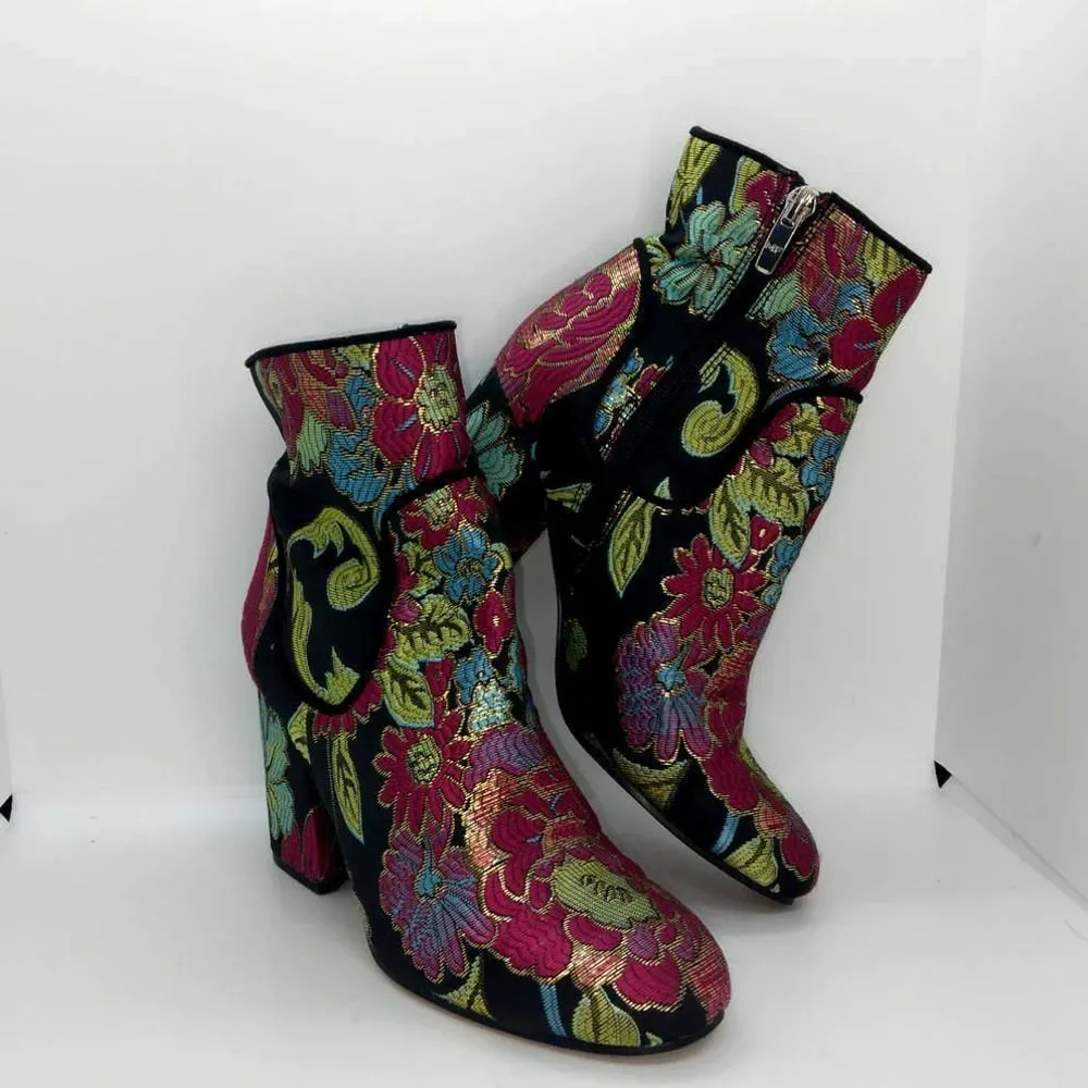 Marc Fisher Designer Women's Pre-owned Floral Embroidered Boots - sz. 6 1/2